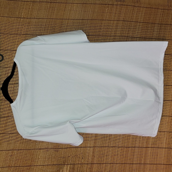 2 T-Shirts. Tupac. Uma Thurman in Pulp Fiction. Size XL . Silky-like material. - Picture 5 of 9